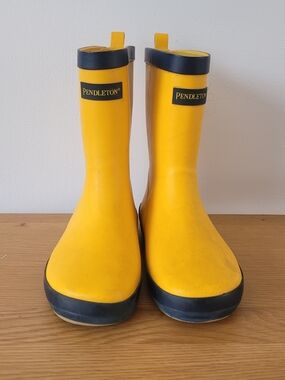 🧸2/20$ Pendleton Yellow Rain Boots Size 2 Kids Youth Waterproof Spring Shoes